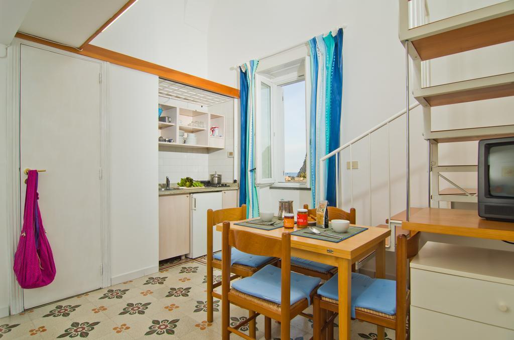 Appartamenti Le Pleiadi - Sant'Angelo D'Ischia Zimmer foto