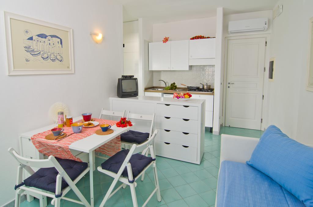 Appartamenti Le Pleiadi - Sant'Angelo D'Ischia Zimmer foto